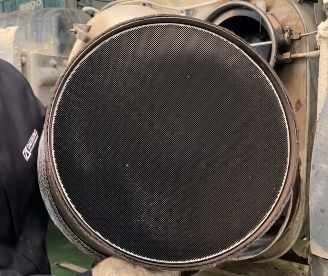 클리닝 전 DPF 필터 상태